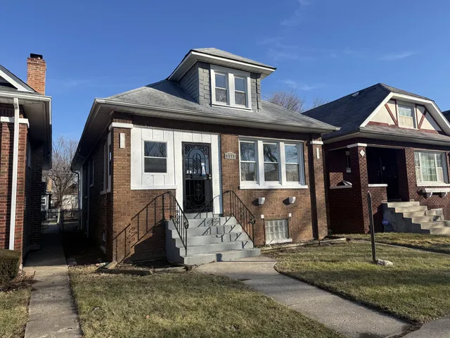 $139,900 | 8917 South Elizabeth Street, Chicago, IL 60620