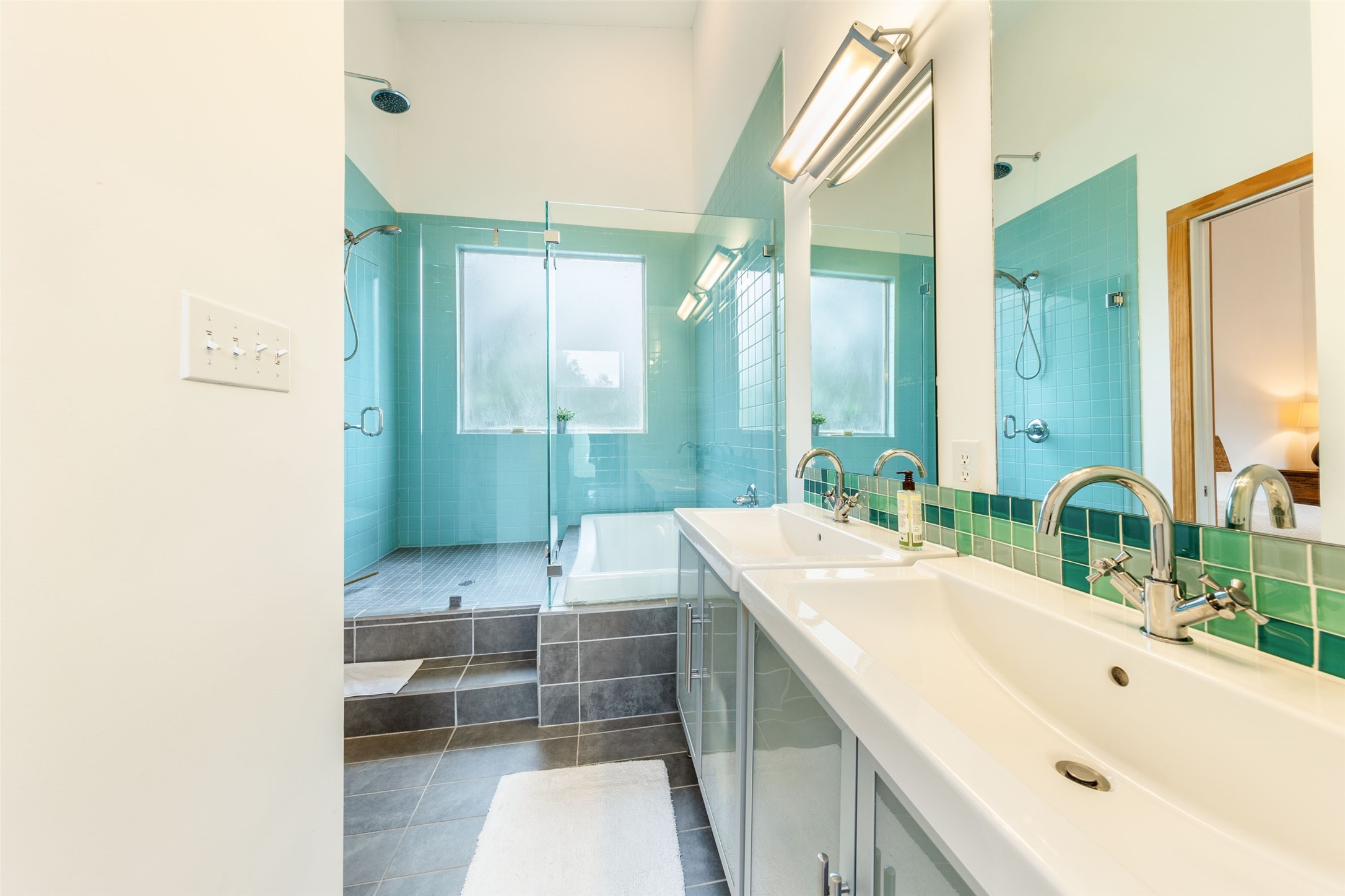 1902 Alegria Road, Unit B Austin, TX 78757 - Photo 24 of 35
