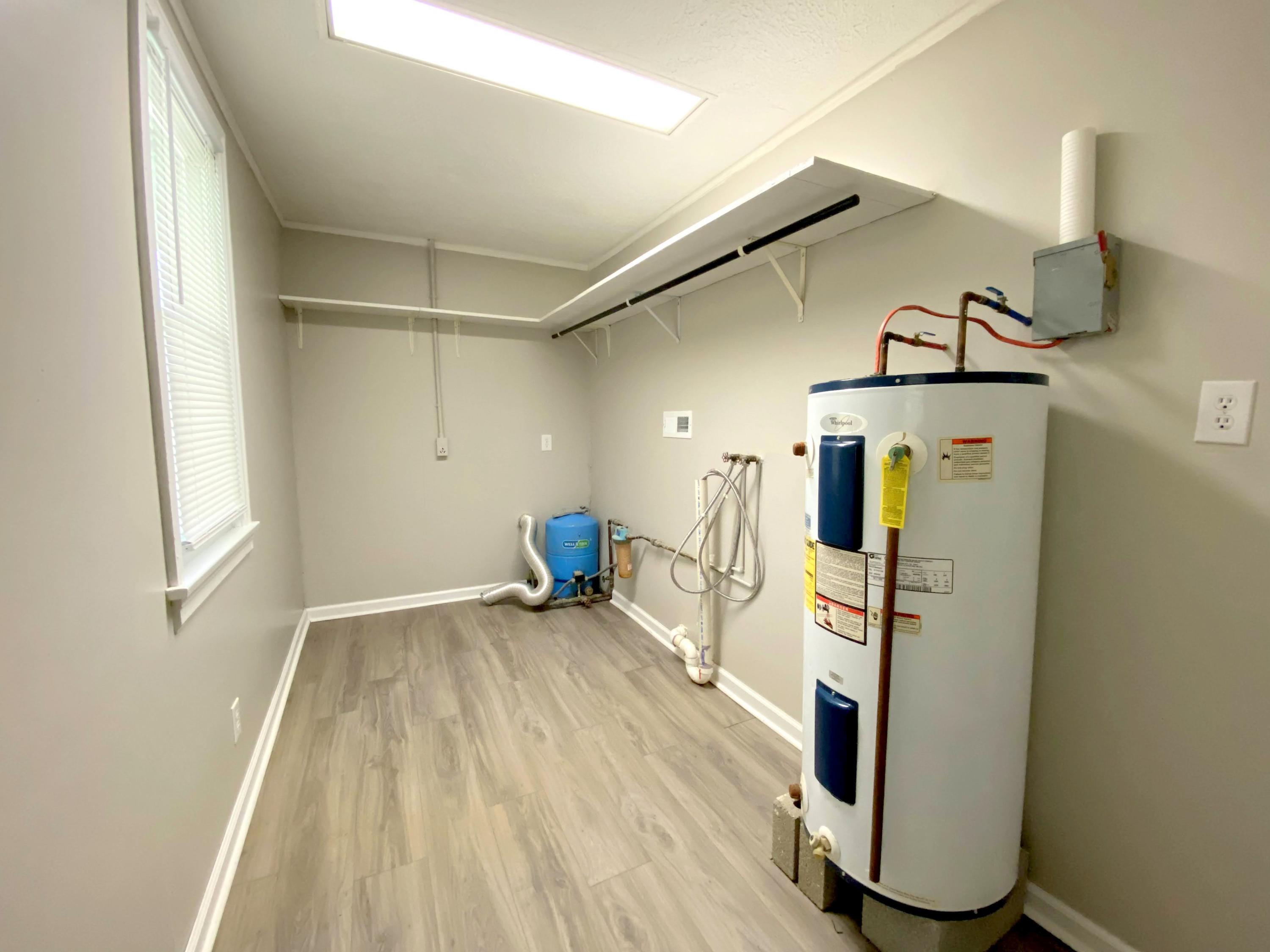 8623 Plantation Road Roanoke, VA 24019 - Photo 17 of 33 IMG_7731