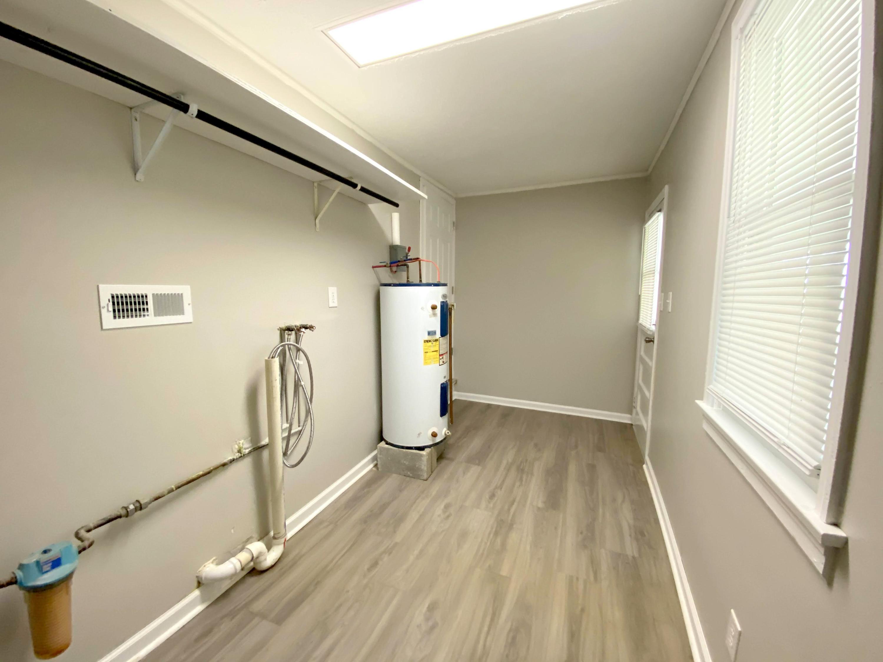 8623 Plantation Road Roanoke, VA 24019 - Photo 18 of 33 IMG_7733