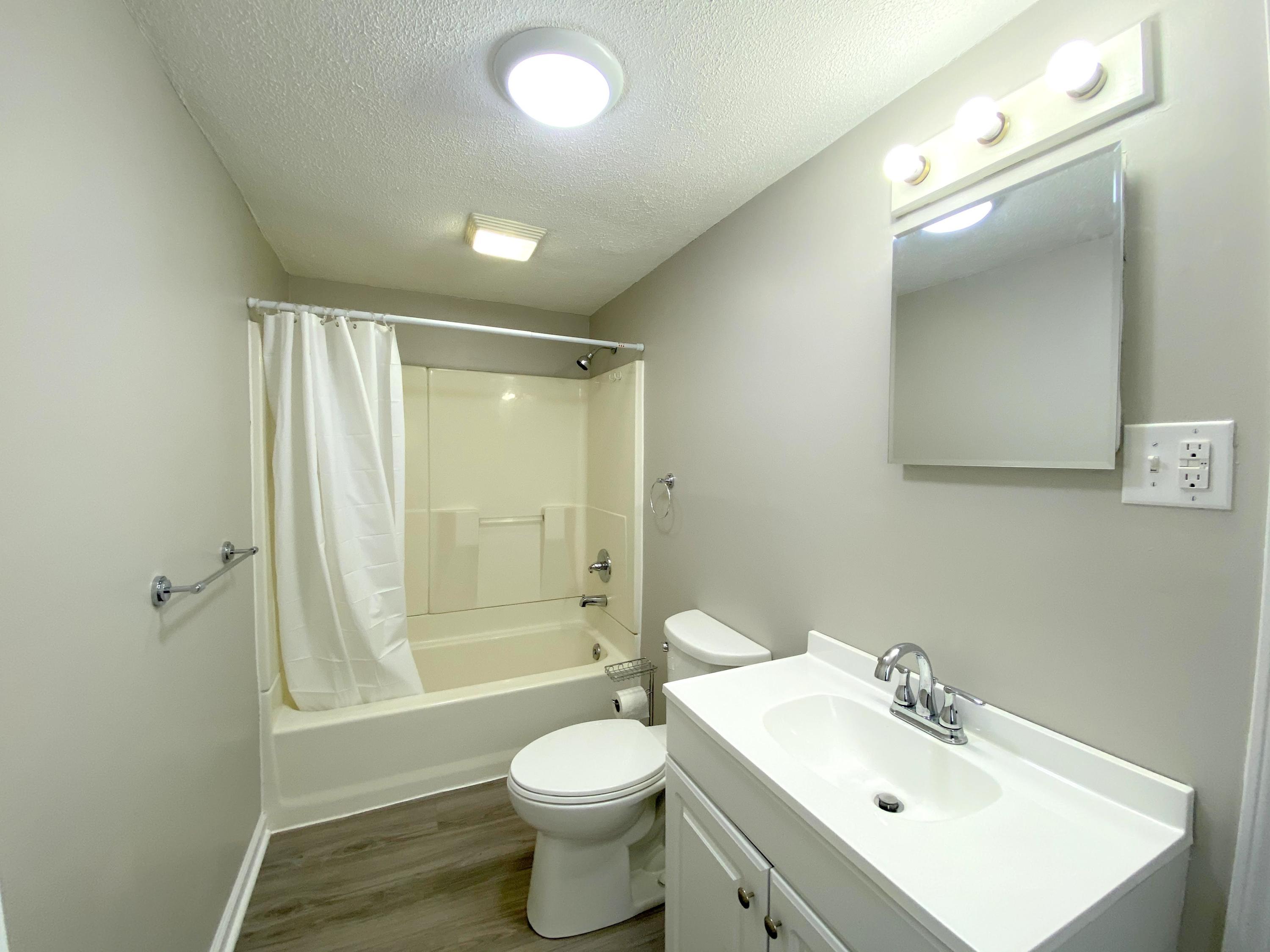 8623 Plantation Road Roanoke, VA 24019 - Photo 27 of 33 IMG_7752