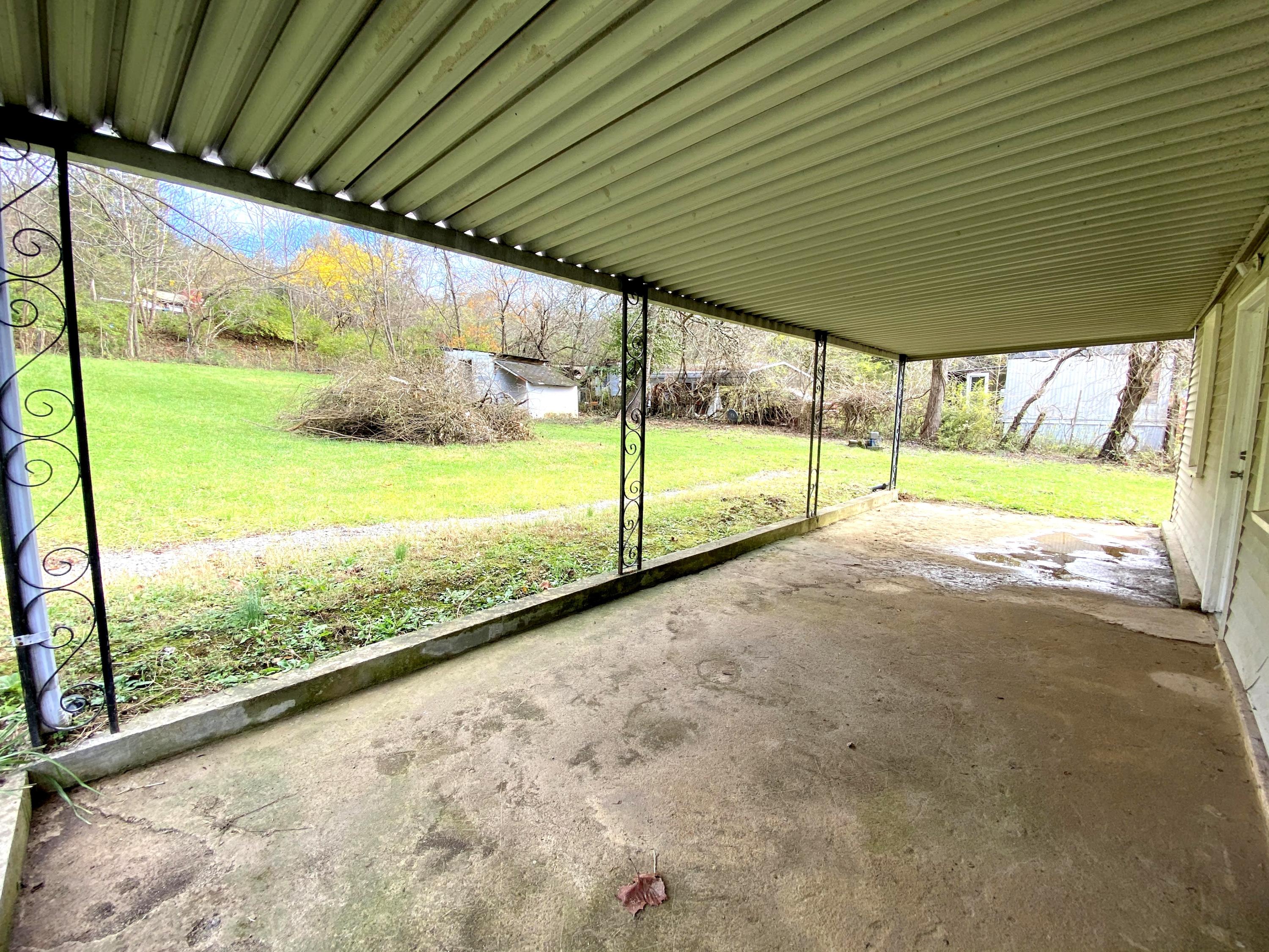 8623 Plantation Road Roanoke, VA 24019 - Photo 31 of 33 IMG_7761