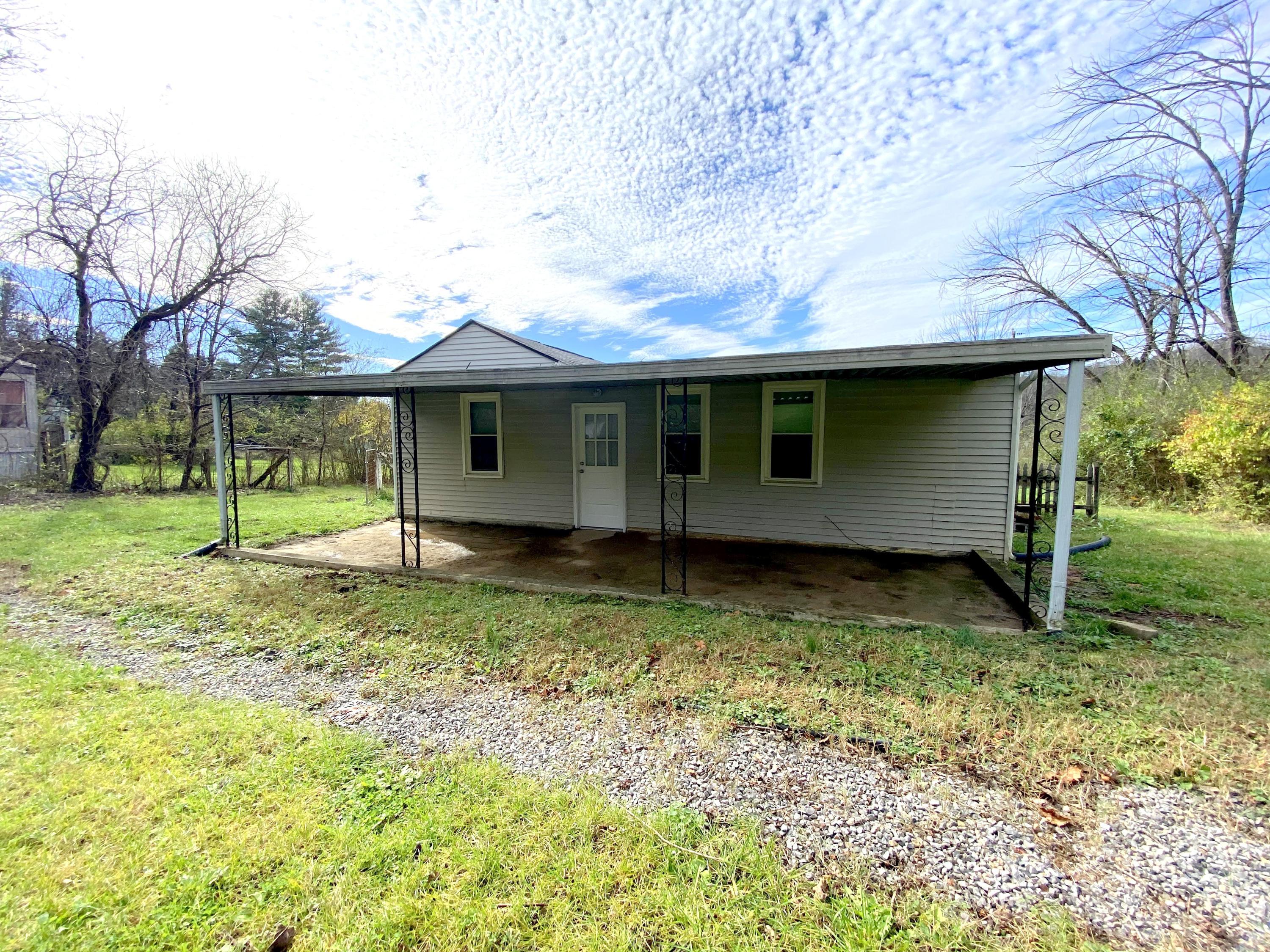 8623 Plantation Road Roanoke, VA 24019 - Photo 32 of 33 IMG_7766