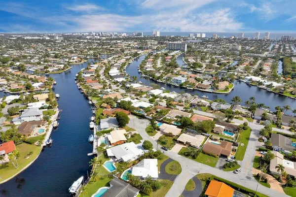 $4,250 | 999 Southeast 6th Terrace, Pompano Beach, FL 33060