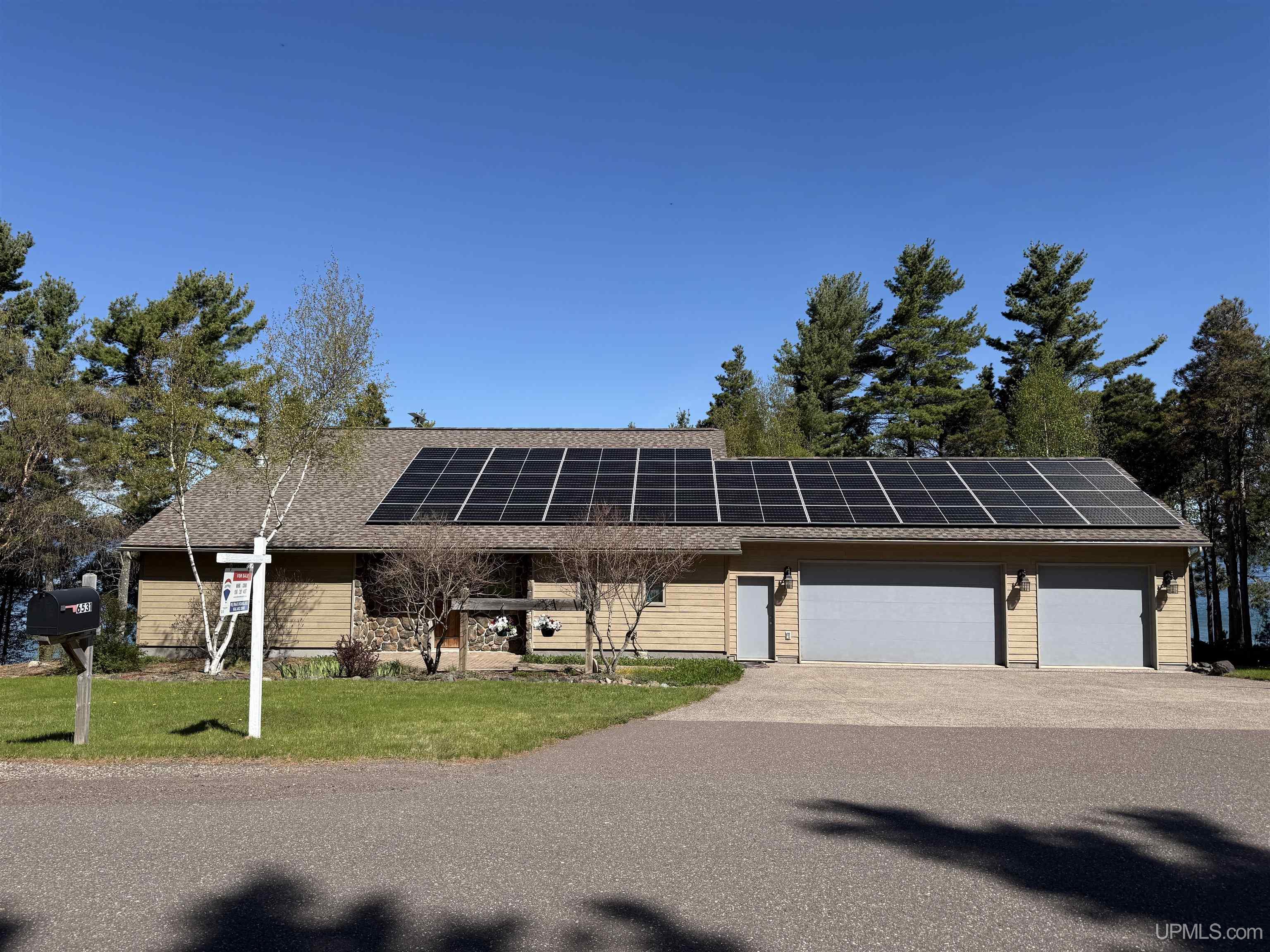 6531 5 Mile Pt Road Allouez, MI 49805 - Photo 16 of 93