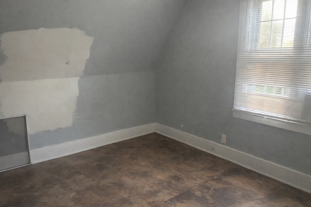 1045-1047 Worcester Street Springfield, MA 01151 - Photo 3 of 12 Gallery Image 3