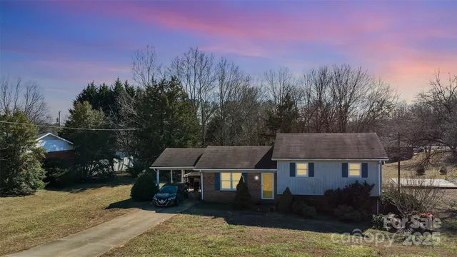 $225,000 | 274 Trojan Lane, Forest City, NC 28043