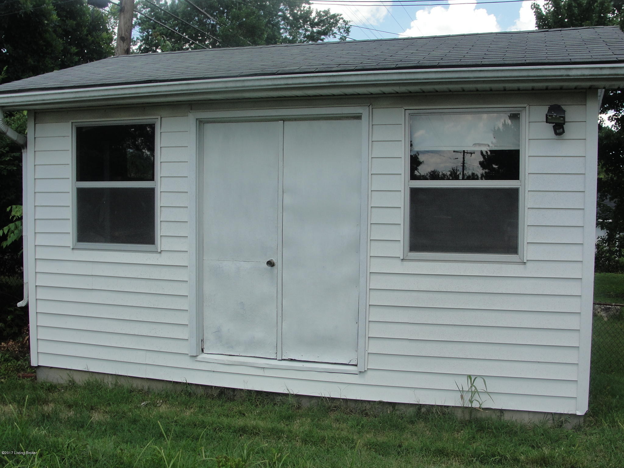1001 Clayborne Road Louisville, KY 40214 - Photo 35 of 37 2017-06-19 15.21.33
