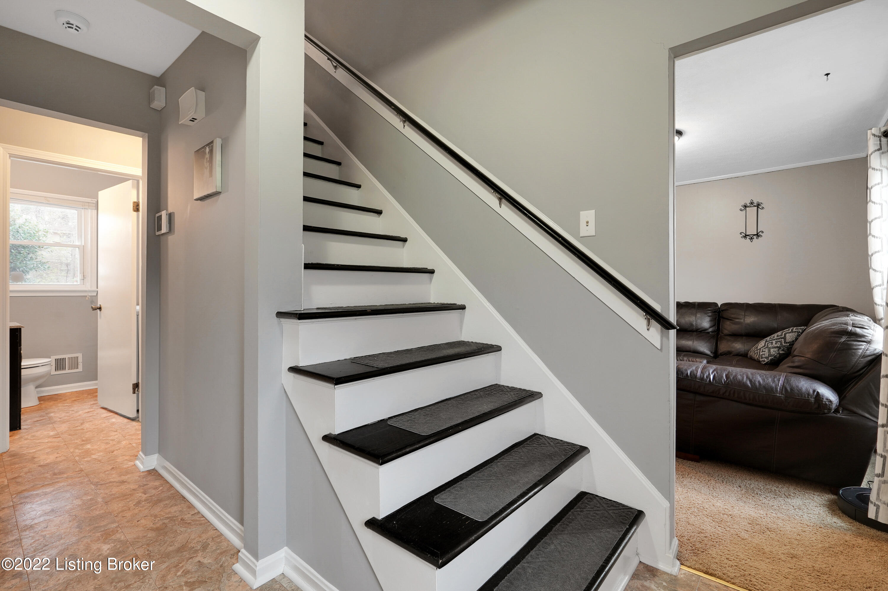 12509 Echo Bridge Road Louisville, KY 40243 - Photo 23 of 47 5 DSC08962