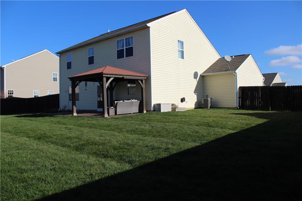 2238 Walpole Road Brownsburg, IN 46112 - Photo 2 of 24
