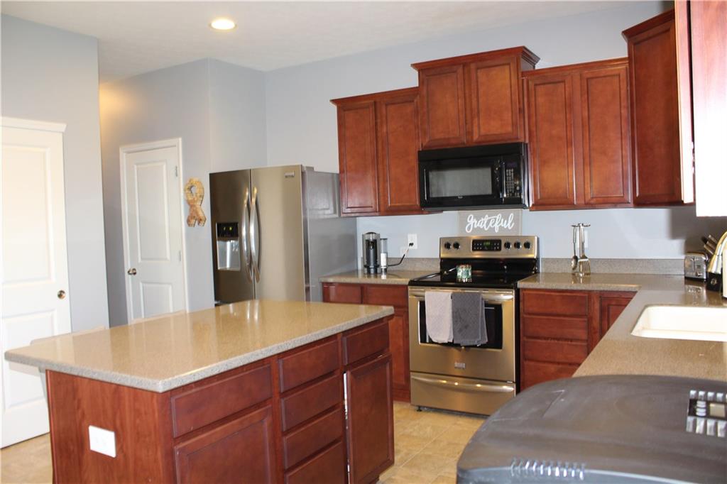 2238 Walpole Road Brownsburg, IN 46112 - Photo 7 of 24