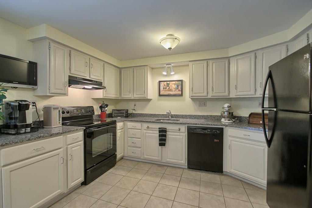 76 Rockrimmon Road Worcester, MA 01602 - Photo 15 of 27 Gallery Image 15