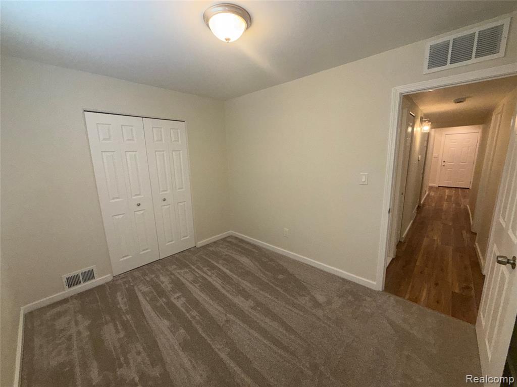 7643 Rivard Avenue Warren, MI 48091 - Photo 24 of 33 Gallery Image 24