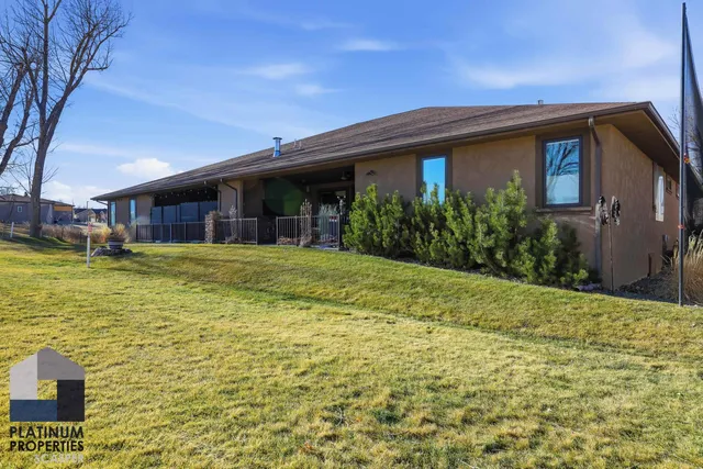 $727,500 | 49 Fairway Drive, Casper, WY 82604