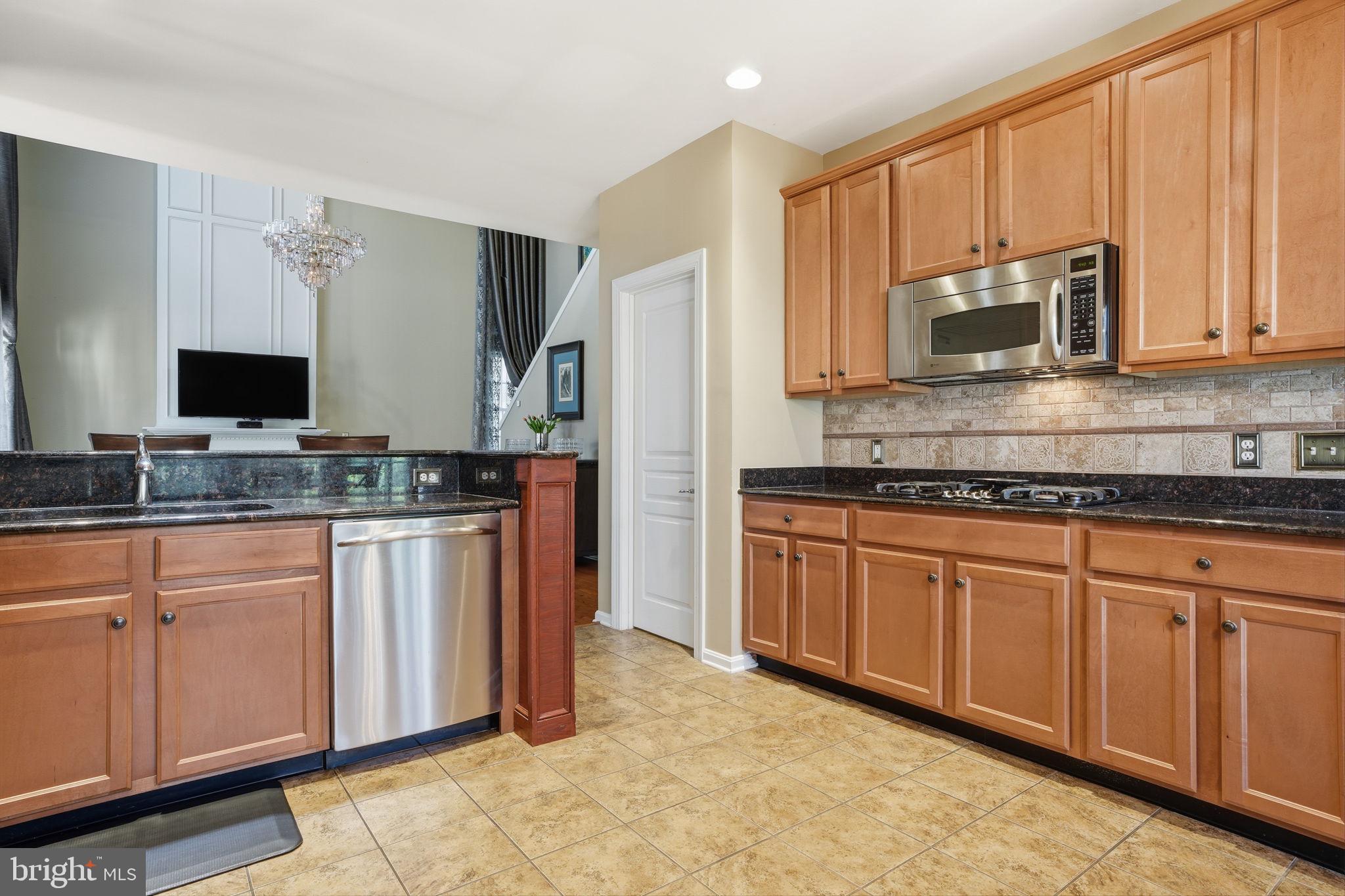 1735 Iron Horse Road Huntingdon Valley, PA 19006 - Photo 10 of 44