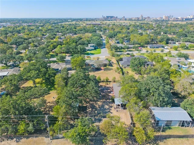 $695,000 | 1201 Walton Drive, College Station, TX 77840