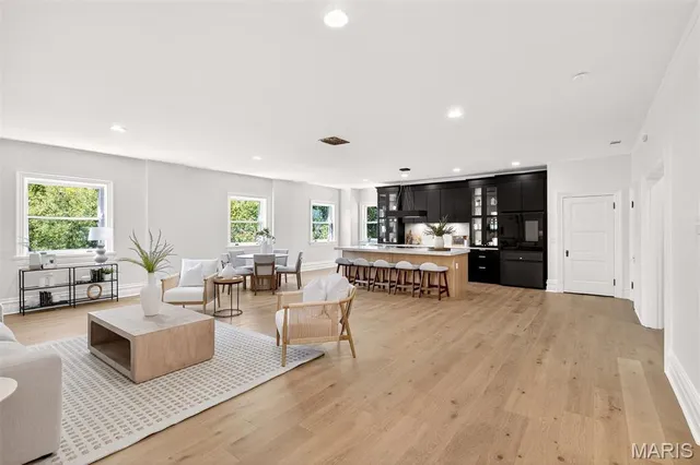 $2,450,000 | 4341 Westminster Place, St. Louis, MO 63108