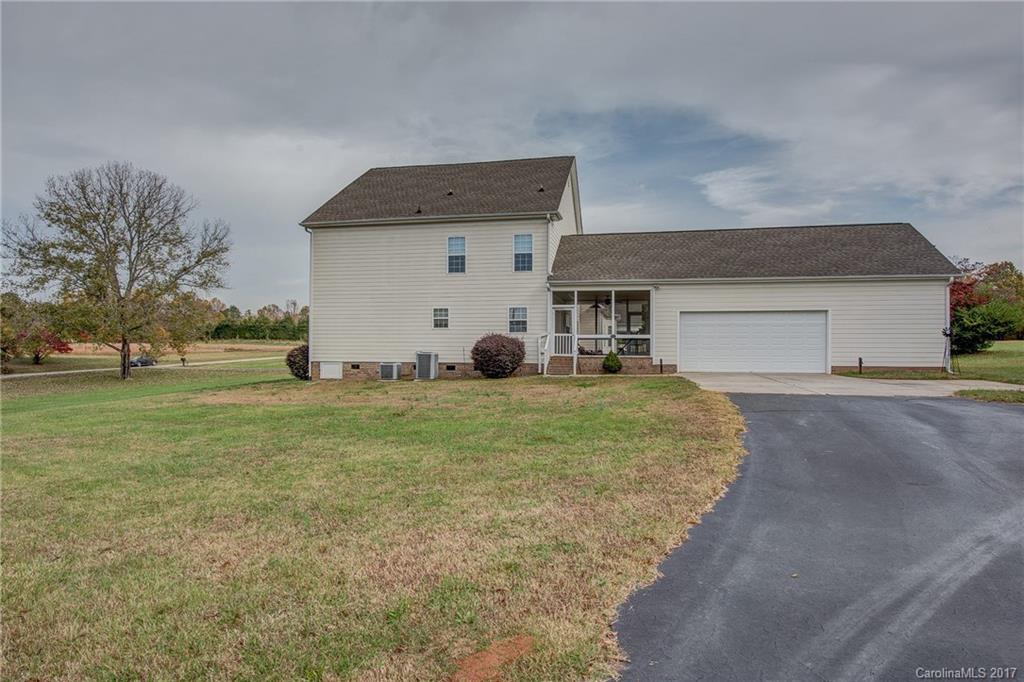 1072 Arabian Farm Road, Unit 9 Clover, SC 29710 - Photo 23 of 24 a house view with a garden space