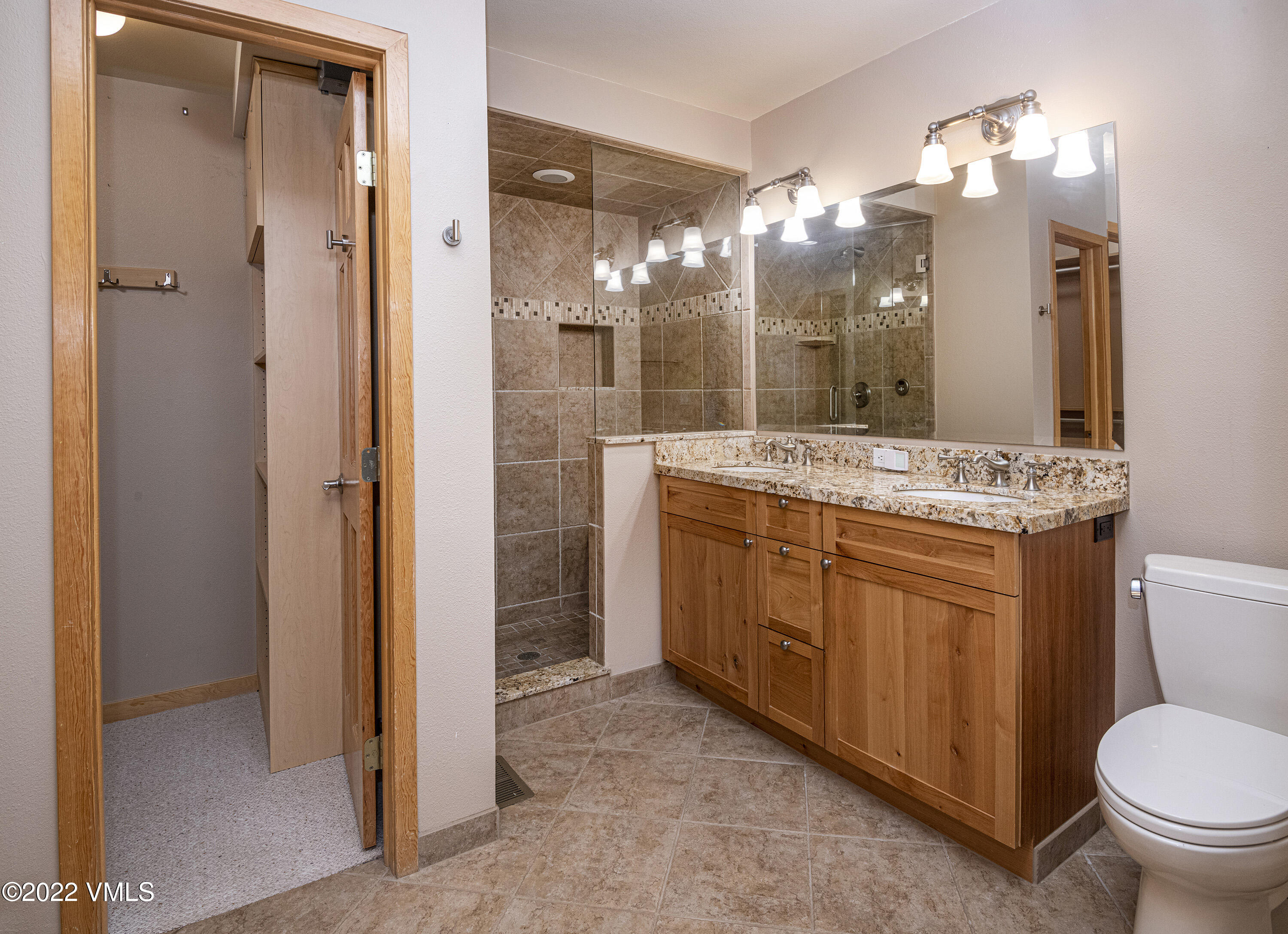 2133 Saddle Ridge Loop, Unit C Avon, CO 81620 - Photo 14 of 21 2133-SaddleRdge-2-MLS_21