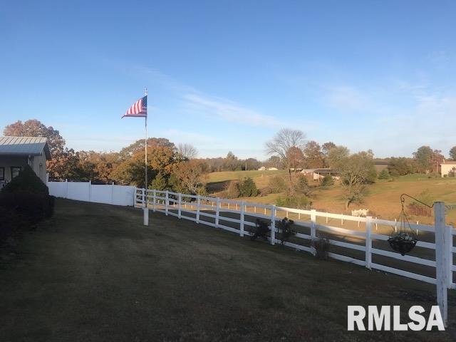 2261 Childers Road Marion, IL 62959 - Photo 13 of 17