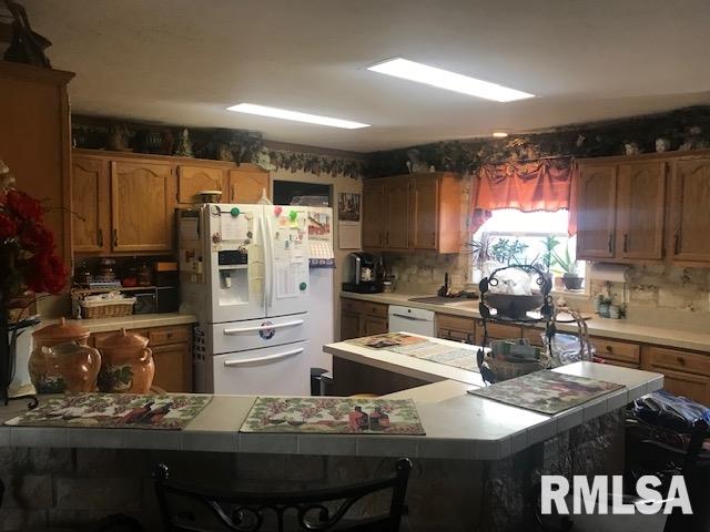 2261 Childers Road Marion, IL 62959 - Photo 4 of 17