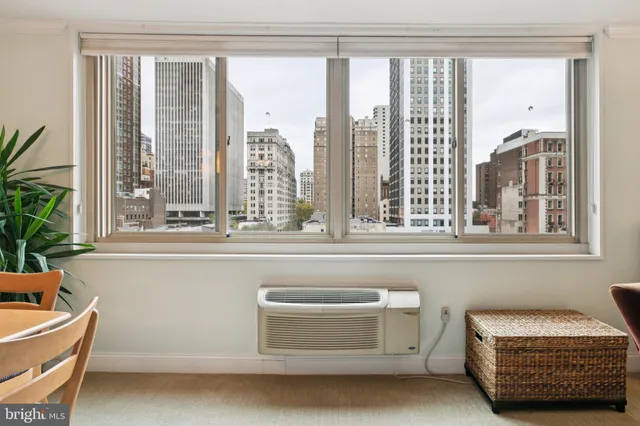 $415,000 | 1919 Chestnut Street, Unit 707, Philadelphia, PA 19103