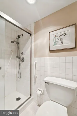 $415,000 | 1919 Chestnut Street, Unit 707, Philadelphia, PA 19103