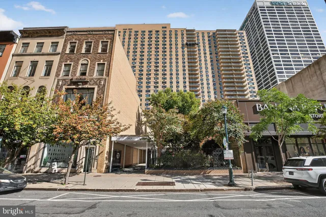 $415,000 | 1919 Chestnut Street, Unit 707, Philadelphia, PA 19103