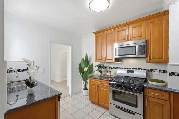 $1,380,000 | 152 West Moltke Street, Daly City, CA 94014