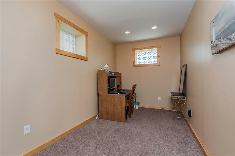 141 Park Road Aliquippa, PA 15001 - Photo 22 of 25 Gallery Image 22