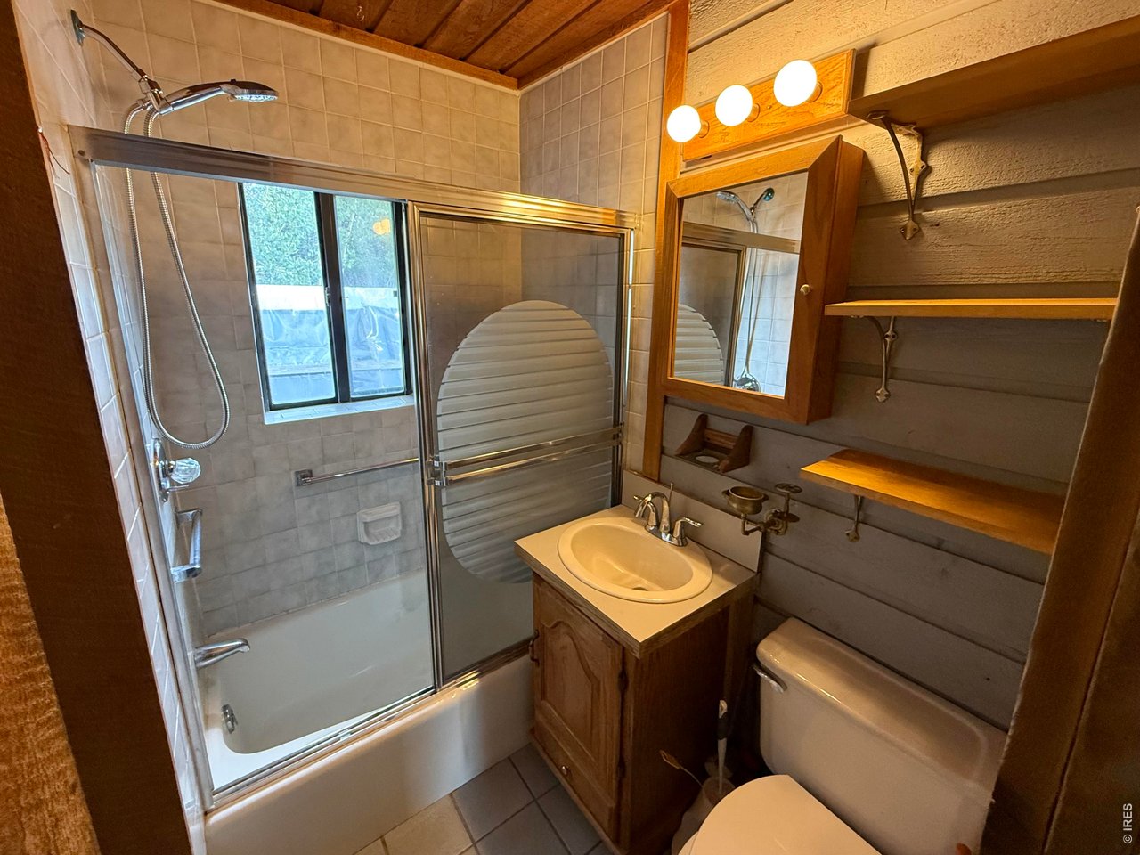 6687 Overland Road Ward, CO 80481 - Photo 21 of 35 Lower bath