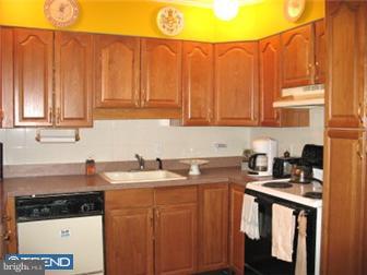 78 Homestead Road Levittown, PA 19056 - Photo 2 of 12 Gallery Image 2