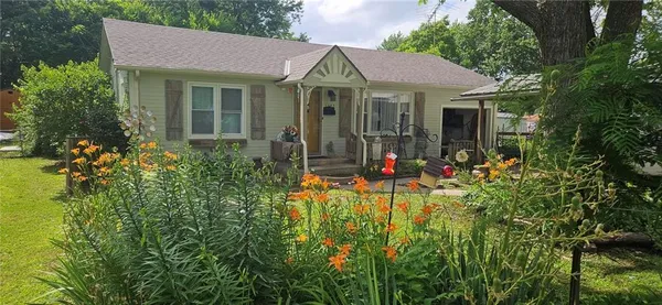 $155,000 | 1302 South Market Street, Holden, MO 64040