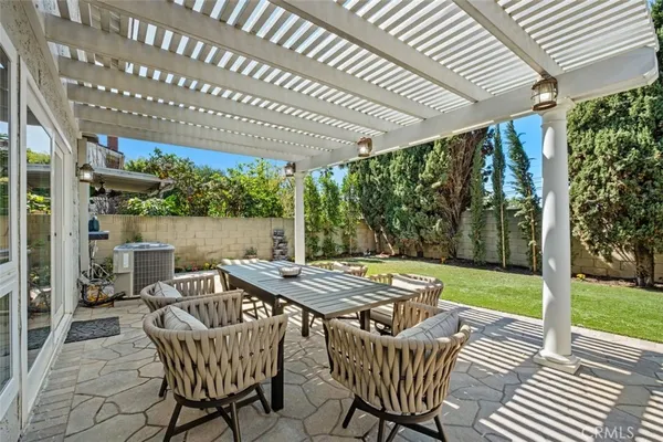 $1,098,000 | 14135 Elystan Circle, Westminster, CA 92683