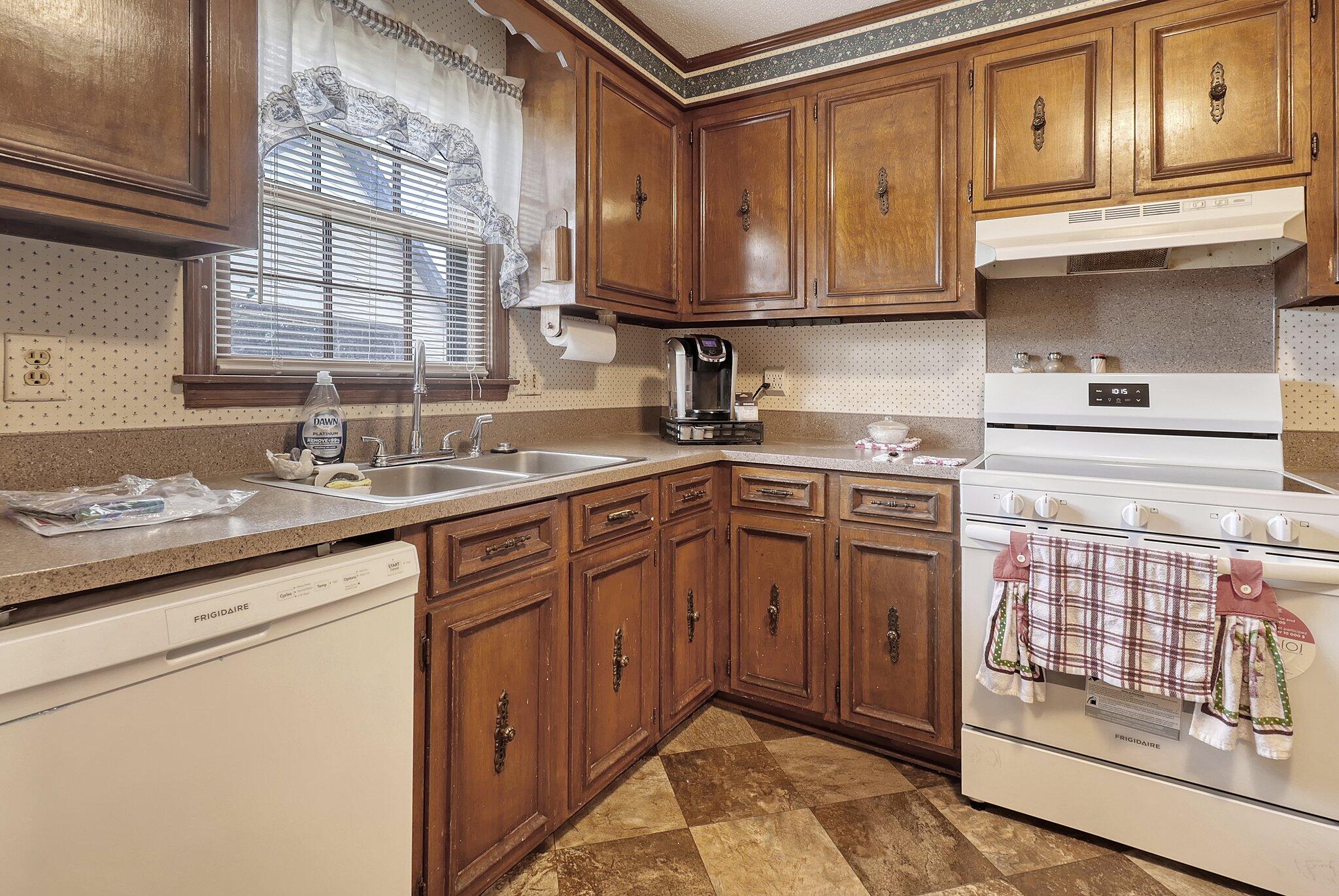 59 Princeton Road Goose Creek, SC 29445 - Photo 10 of 42 23-web-or-mls-CREM_59 Princeton Rd_018