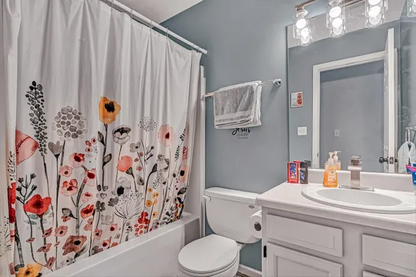 $429,500 | 3523 Apricot Trail, Roanoke, VA 24012