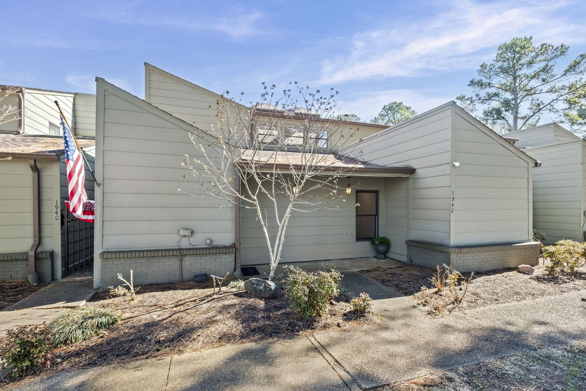 1942 Allenby Road Germantown, TN 38139 - Photo 26 of 34 View of front of property