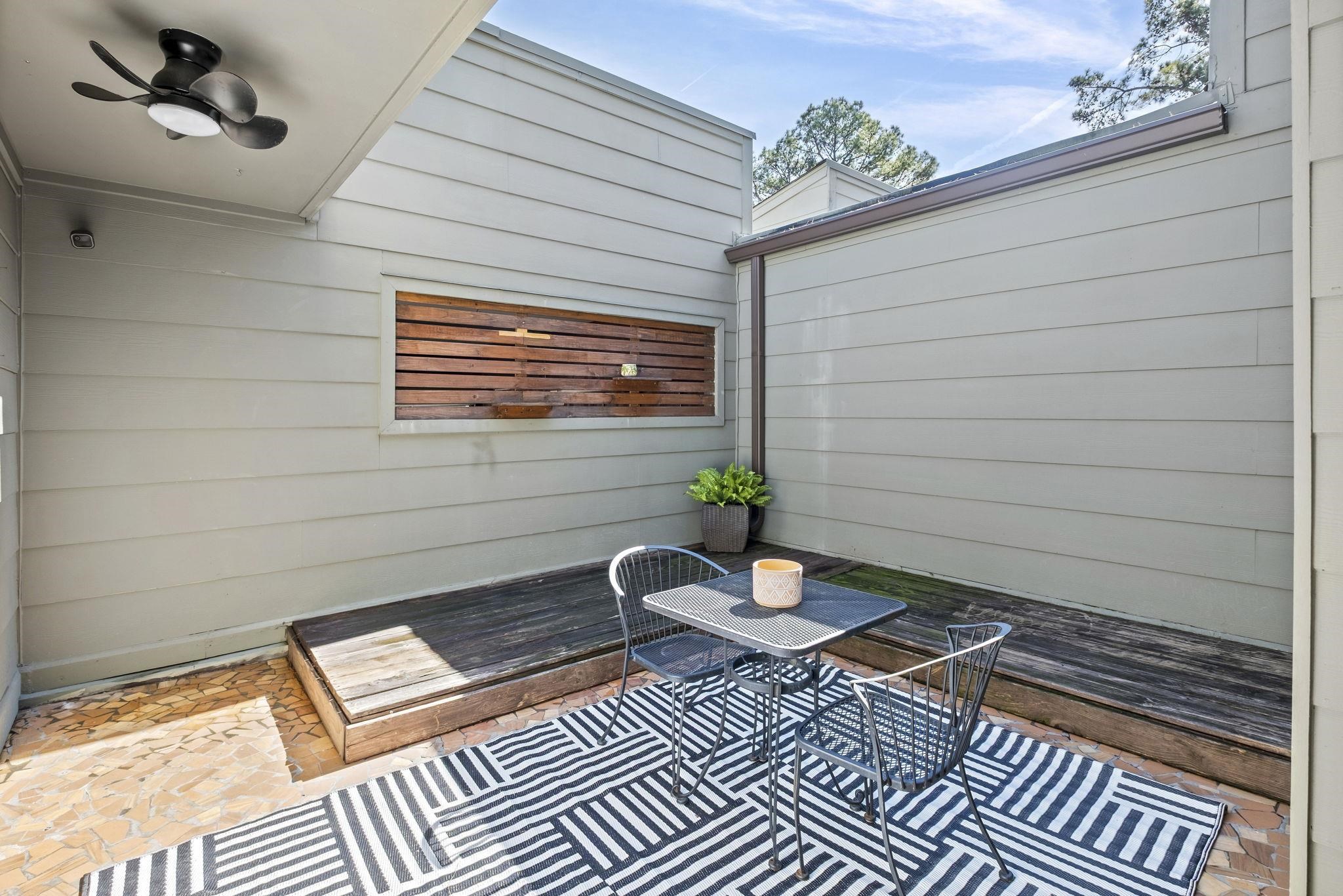 1942 Allenby Road Germantown, TN 38139 - Photo 28 of 34 View of patio with outdoor dining area and ceiling fan