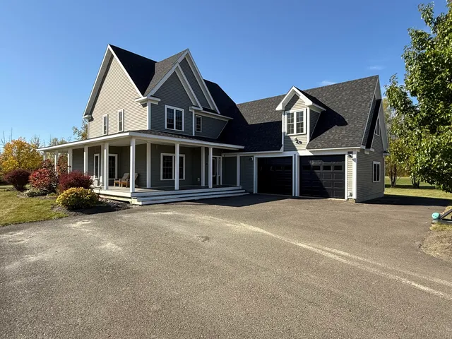 $459,900 | 64 Meadow Lane, Houlton, ME 04730