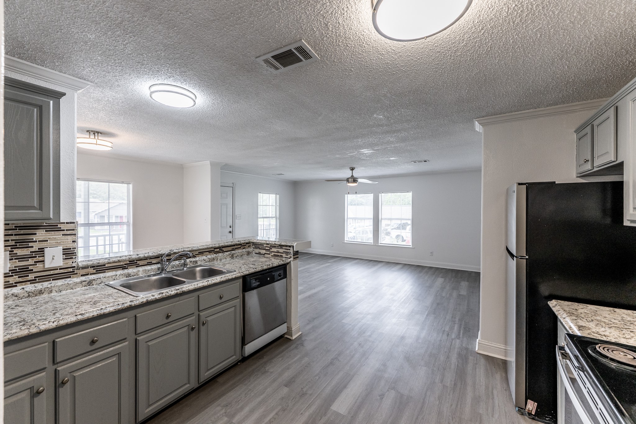 130 Varsity Drive Huntsville, TX 77340 - Photo 8 of 22 Photos show typical layout and finishes; actual unit may vary.