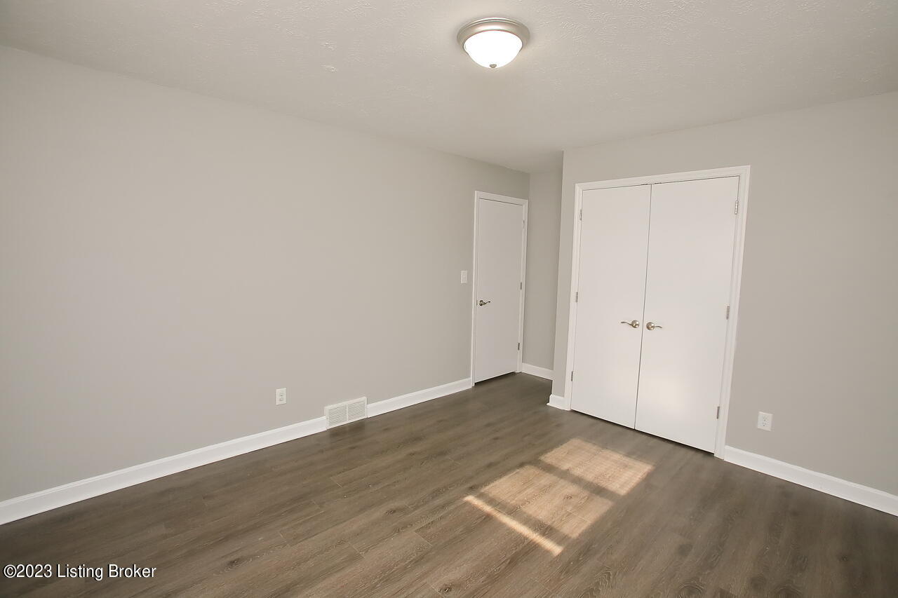 3454 Fern Lea Road Louisville, KY 40216 - Photo 34 of 56 Bedroom 3