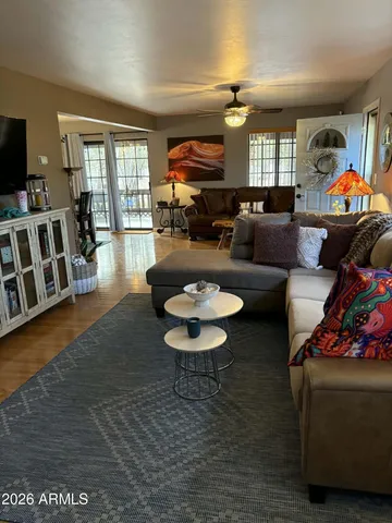 $399,000 | 2237 Country Club Drive, Overgaard, AZ 85933