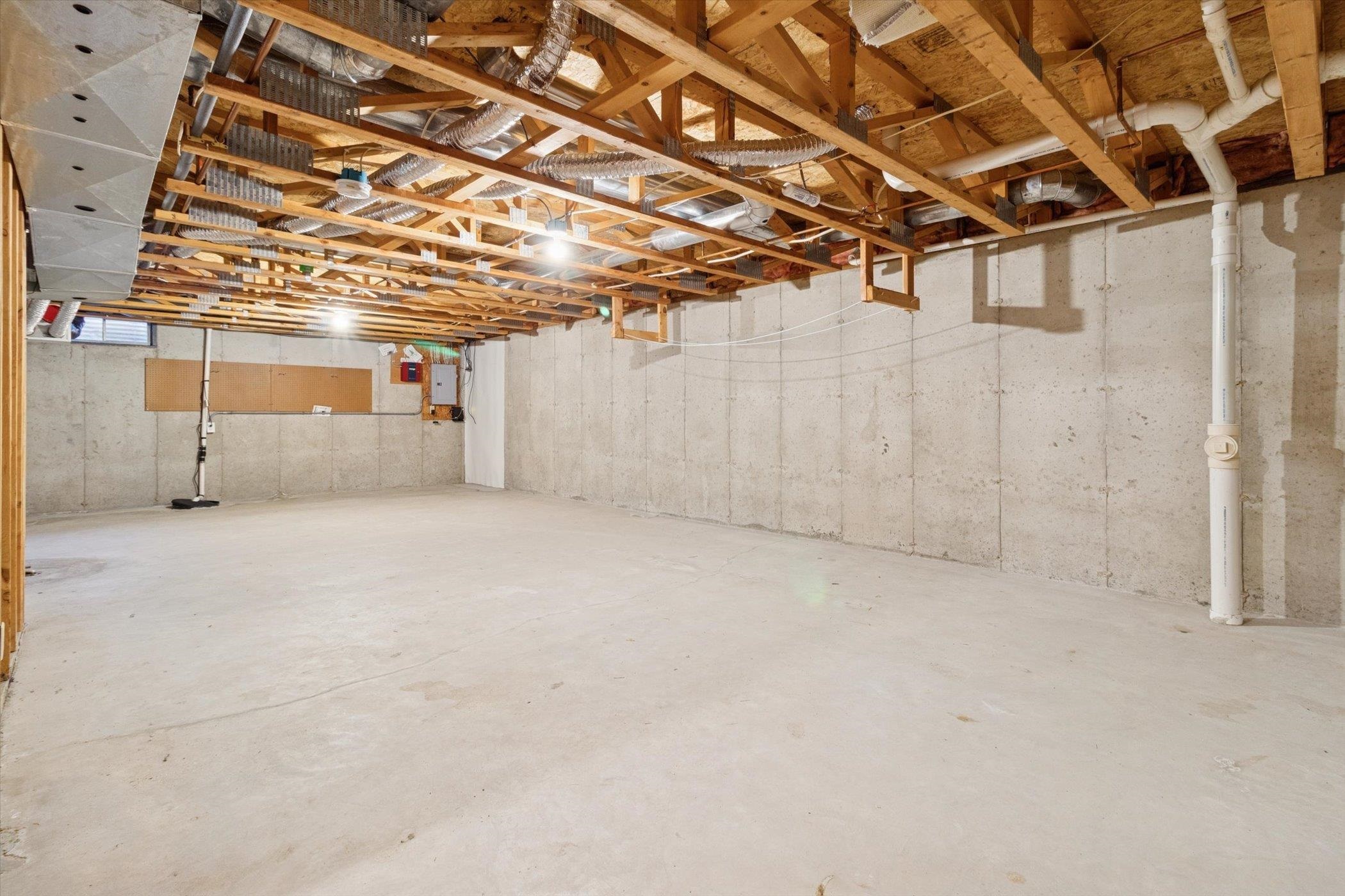 2339 Effingham Way Sun Prairie, WI 53590 - Photo 23 of 34