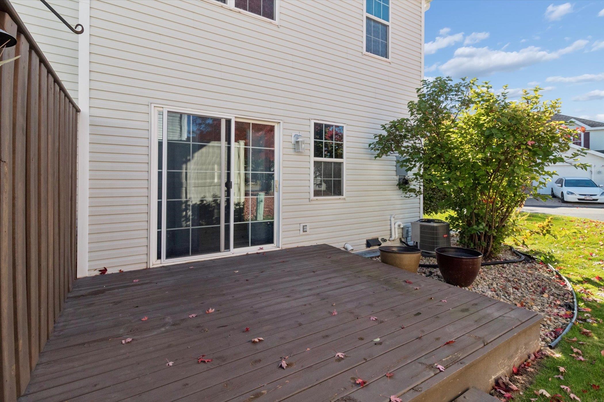 2339 Effingham Way Sun Prairie, WI 53590 - Photo 29 of 34