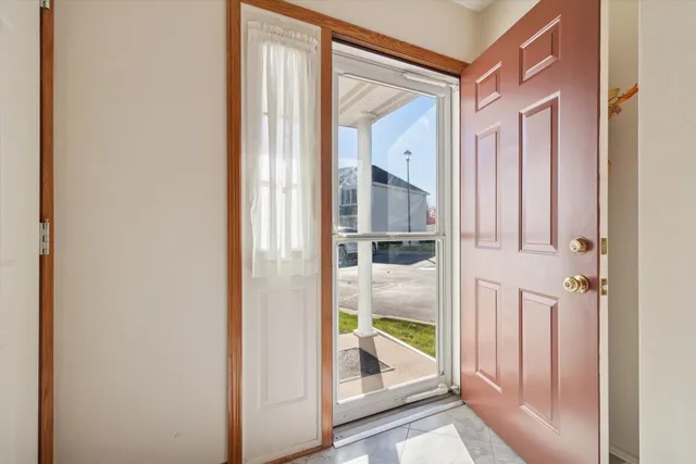 $284,900 | 2339 Effingham Way, Sun Prairie, WI 53590