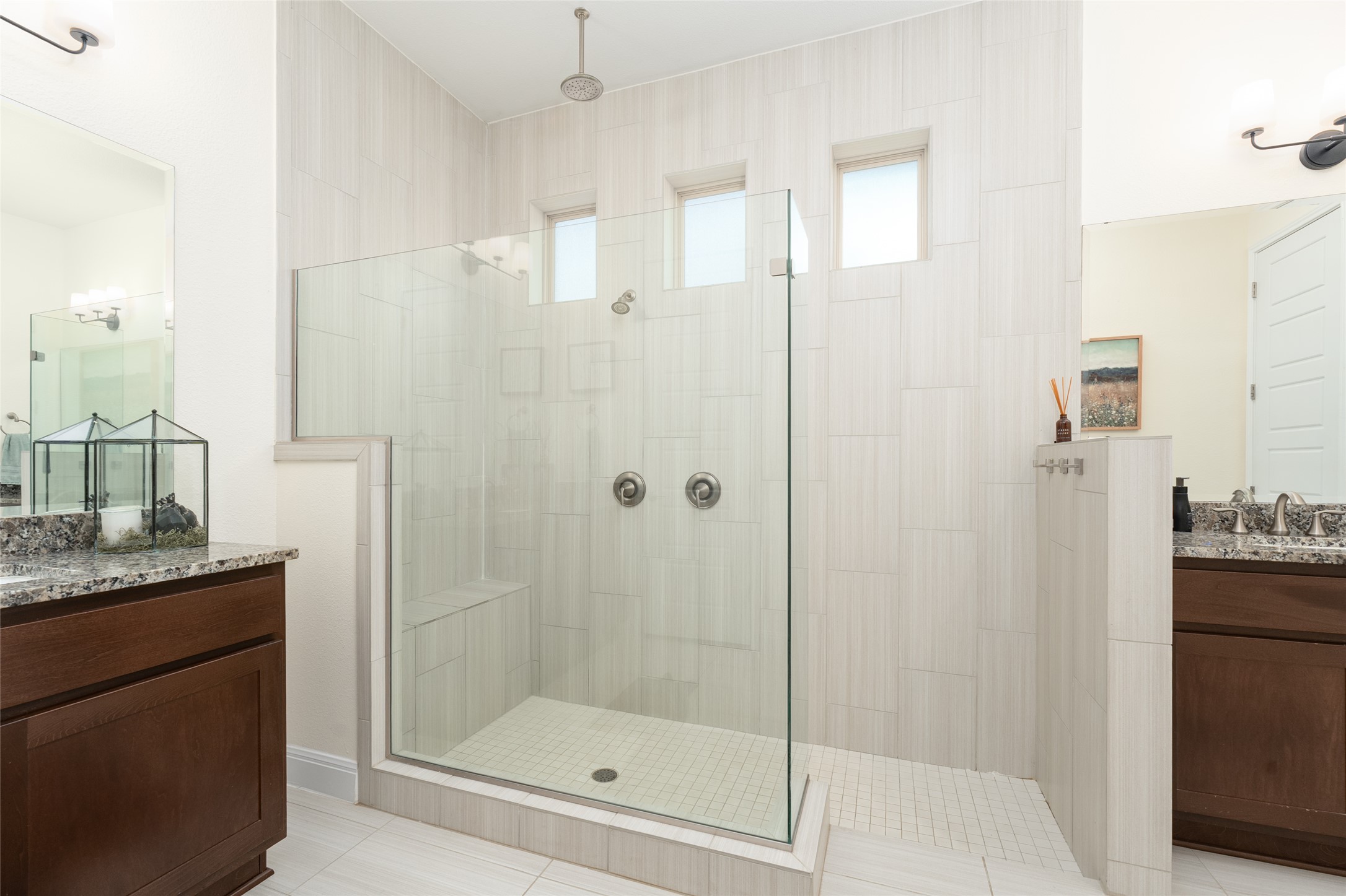 1225 Grassy Field Road Austin, TX 78737 - Photo 29 of 40 Bathroom featuring a tile shower and vanity
