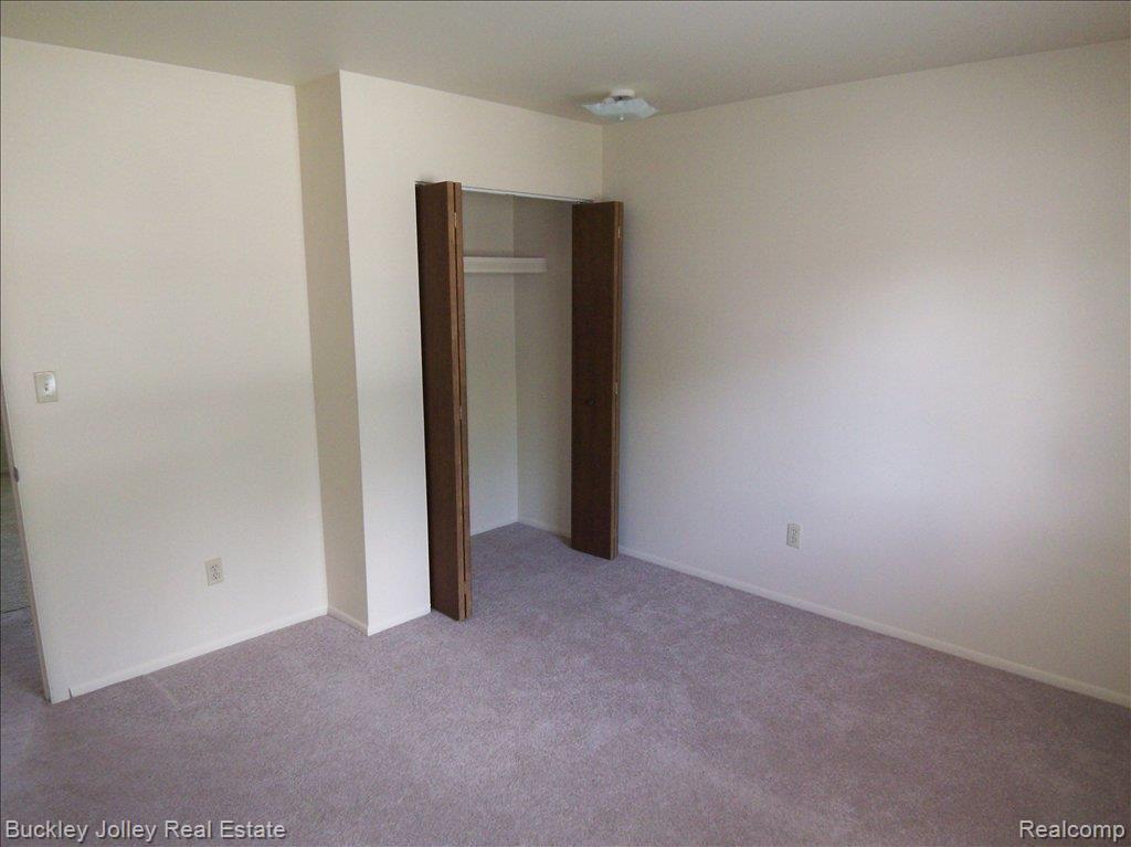 170 O'Doherty Road Brighton, MI 48116 - Photo 10 of 10 master bedroom