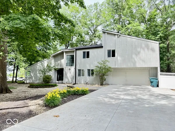 $389,000 | 4701 North Weir Drive, Muncie, IN 47304