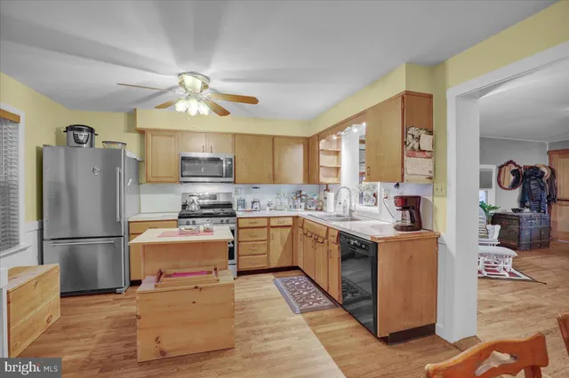 $330,000 | 329 Dahlia Road, Lancaster, PA 17602