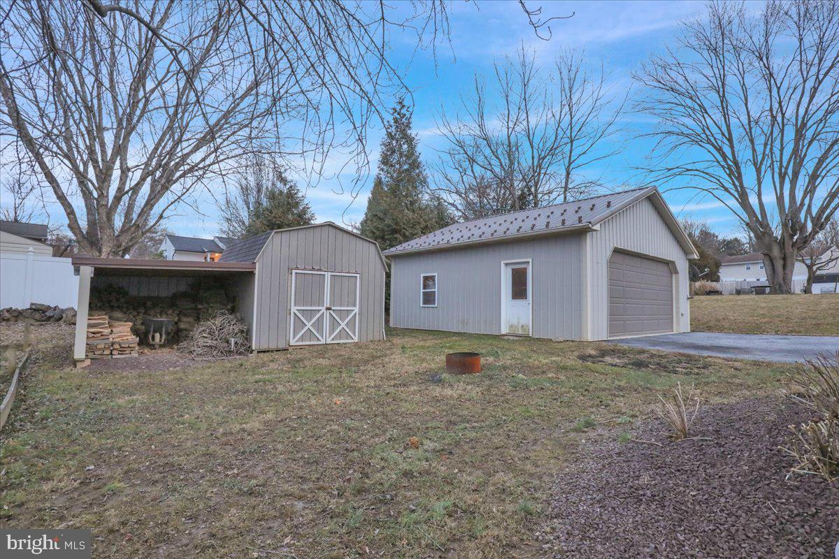 329 Dahlia Road Lancaster, PA 17602 - Photo 4 of 24 a house view with a outdoor space